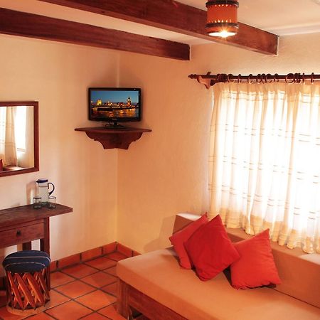 Hotel Posada Real טפאלפה מראה חיצוני תמונה